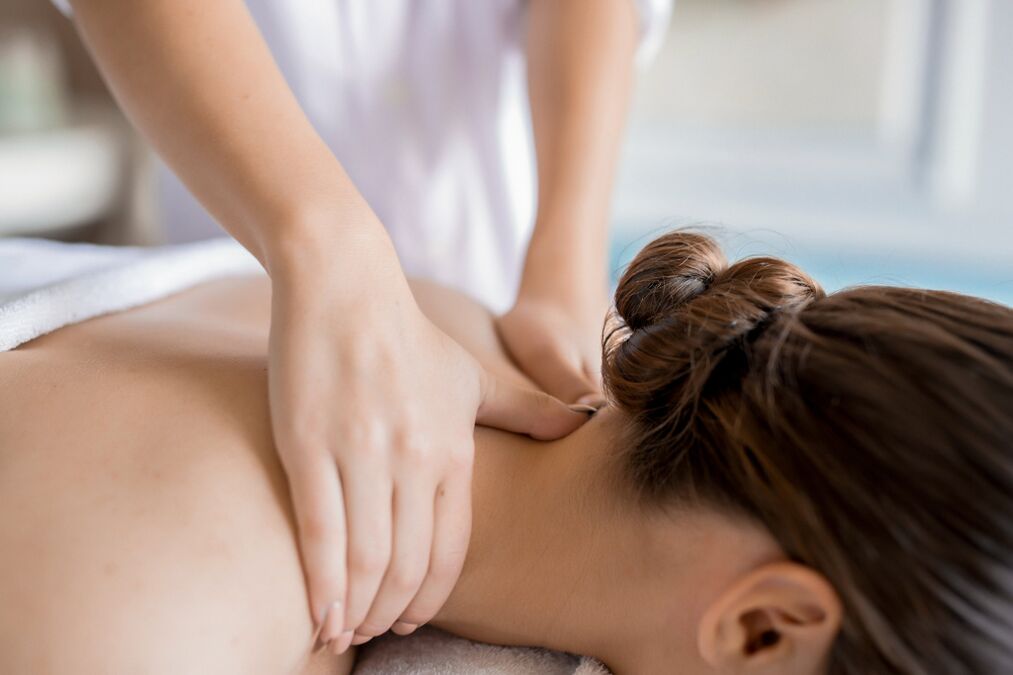 Massage session for cervical osteochondrosis treatment
